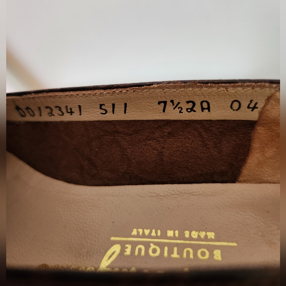 Vintage Salvatore Ferragamo 7.5 2AA patent flats - Picture 5 of 5